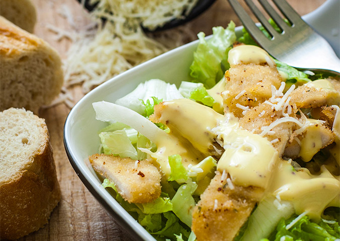 Receta de Ensalada Fresca con aderezo de Queso Untable Por Salut Light |  ilolay